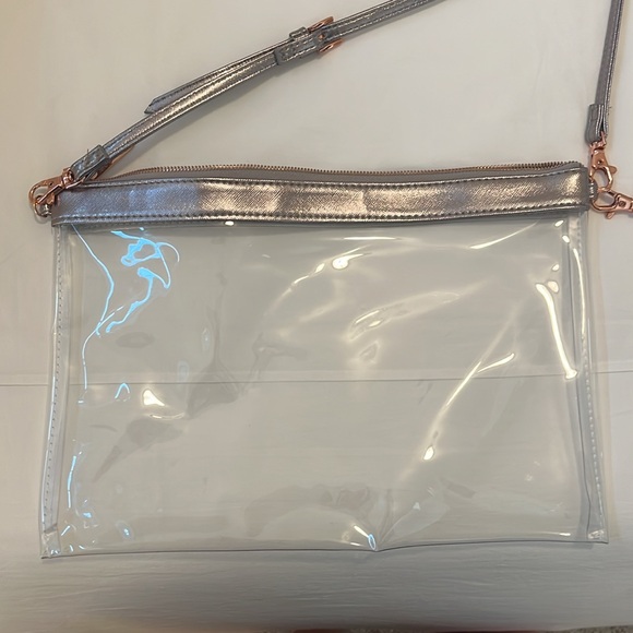 Willow rose clear purse - Picture 2 of 3